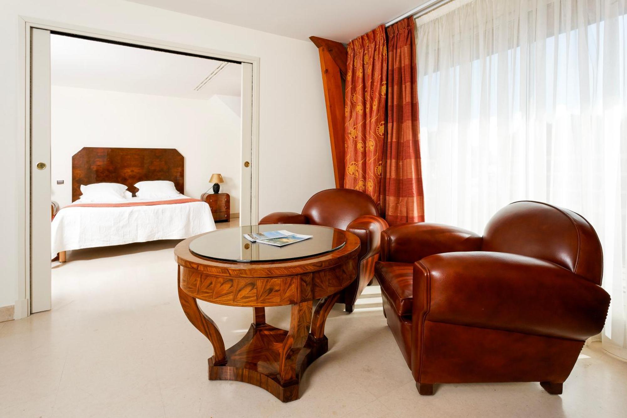 Logis L'Auberge - Maison Glenn Anna Sainte-Anne-d'Auray ภายนอก รูปภาพ