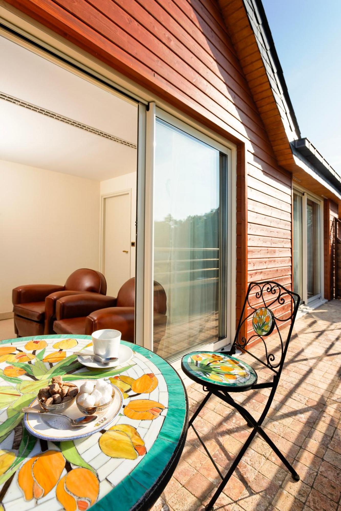 Logis L'Auberge - Maison Glenn Anna Sainte-Anne-d'Auray ภายนอก รูปภาพ